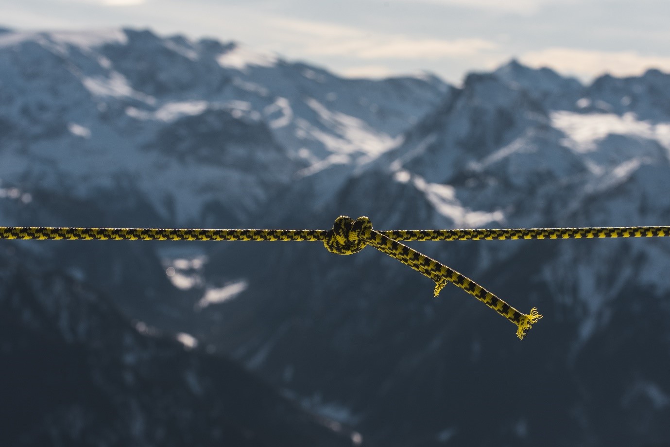 role of ski ropes