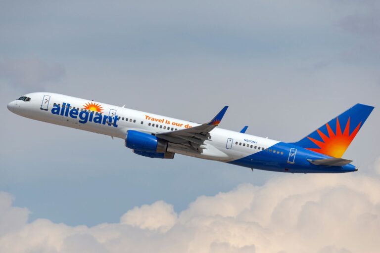 How to check in with Allegiant Airlines Booking