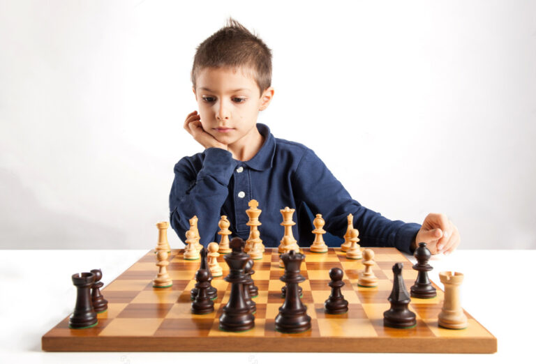 Unlocking the Benefits of Joining Online Chess Classes