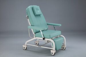 How Dialysis Chairs Impact Patient Experience During Treatment