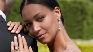 Gorgeous Diamond Earrings Brides Are Choosing to Make Simple Wedding Dresses Shine More