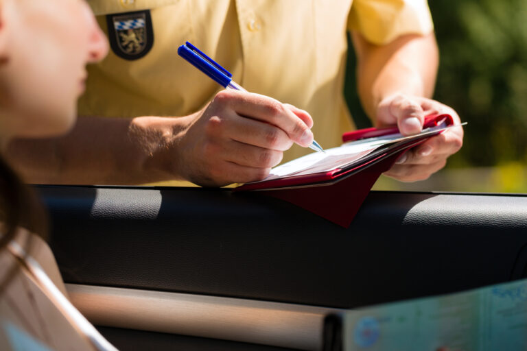 How To Choose The Right Driving Offence Lawyer