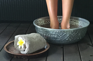 Magnesium Foot Soak Benefits: Why Magnesium Therapy in Dubai Is Trending in 2026