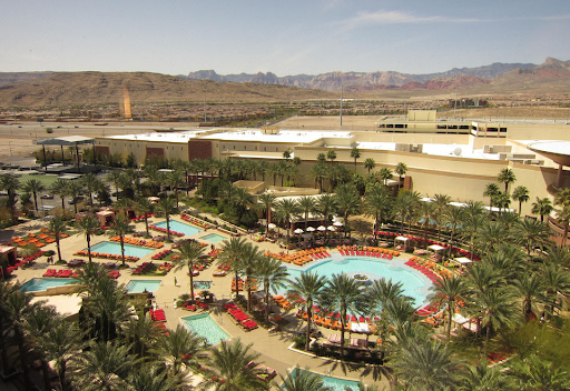 Explore Red Rock Canyon with a Car Rental Las Vegas
