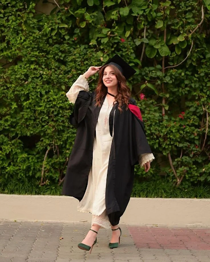 Can Pakistani Outfits Work for a UK Graduation or Prom? Absolutely