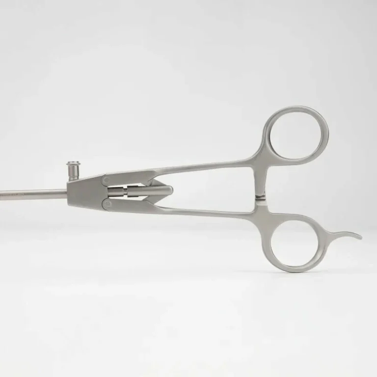 Straight vs. Curved Needle Holders: Understanding Their Uses